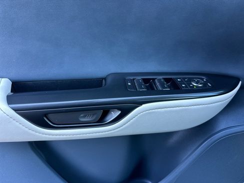 Used 2023 Lexus RZ 450e Premium w/ Technology Package image 10