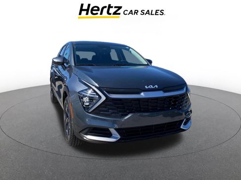 Used 2025 Kia Sportage LX image 1