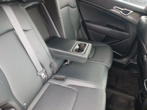 Used 2023 Kia Sportage EX image 22