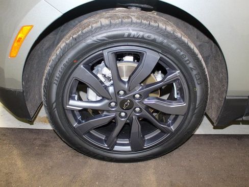 Used 2024 Chevrolet Equinox RS w/ RS Leather Package image 21