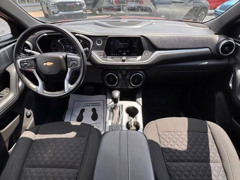 Used 2019 Chevrolet Blazer LT FWD image 17