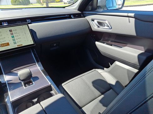 Certified 2026 Land Rover Range Rover Velar Dynamic SE image 14