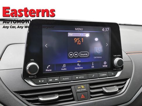 Used 2022 Nissan Altima 2.0 SR FWD image 19