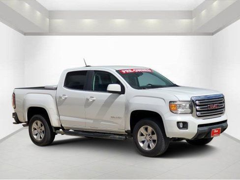 Used 2015 GMC Canyon SLE RWD image 1