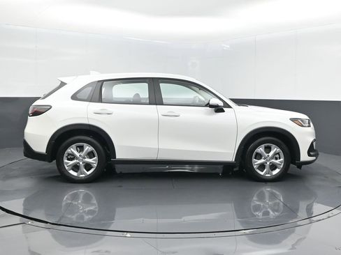 Certified 2025 Honda HR-V LX image 25