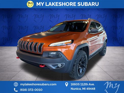 Used 2015 Jeep Cherokee Trailhawk w/ Comfort/Convenience Group image 3