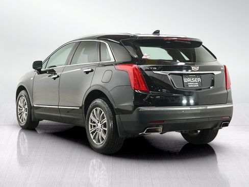 Used 2017 Cadillac XT5 Luxury w/ Driver Awareness Package FWD image 3
