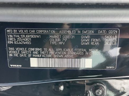 Used 2024 Volvo XC60 B5 Ultimate w/ Protection Package Premier AWD/4WD image 37