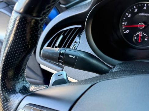 Used 2018 Kia Stinger GT image 23