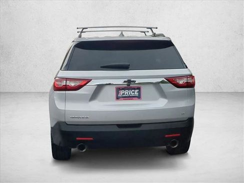 Used 2020 Chevrolet Traverse LT FWD image 7