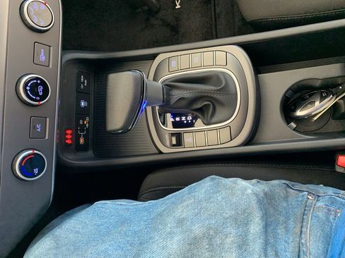 New 2026 Hyundai Kona SE image 8