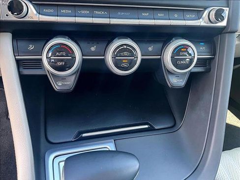 Used 2020 Genesis G70 2.0T w/ Elite Package RWD image 24