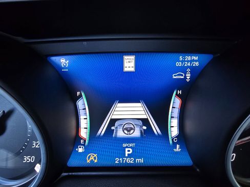 Used 2020 Maserati Levante GTS image 9