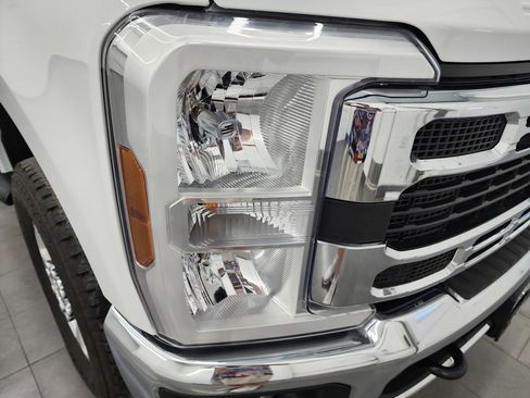 Used 2024 Ford F250 XLT image 21