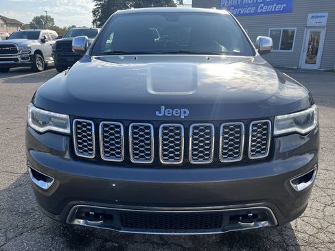 Used 2018 Jeep Grand Cherokee Overland AWD/4WD image 3