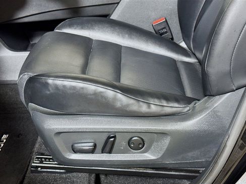 Used 2021 Nissan Rogue SV w/ Premium Package FWD image 15