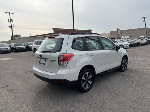 Used 2018 Subaru Forester 2.5i w/ Alloy Wheel Package image 6