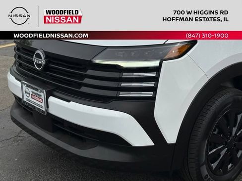 Certified 2025 Nissan Kicks S FWD image 9