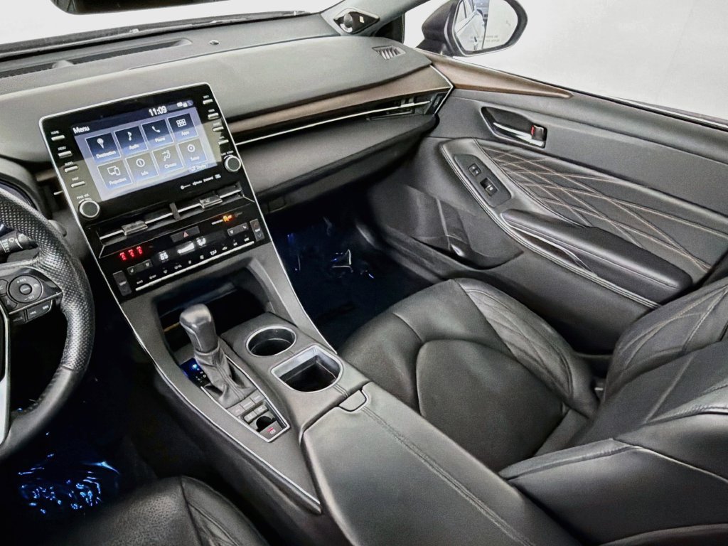 Used 2022 Toyota Avalon Limited w/ Advanced Safety Package FWD image 25