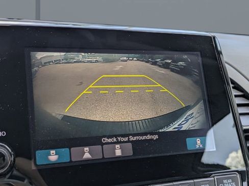 Used 2018 Honda Odyssey EX image 22
