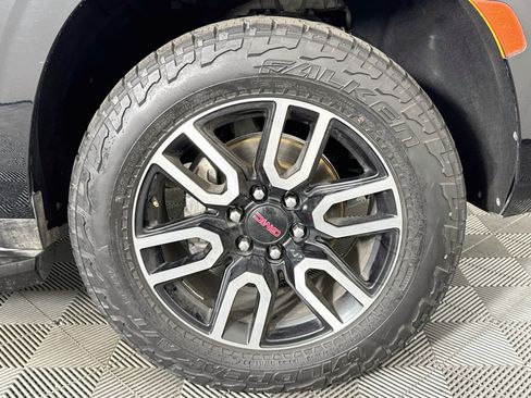 Used 2021 GMC Yukon AT4 w/ Rear Media and Nav Package AWD/4WD image 30