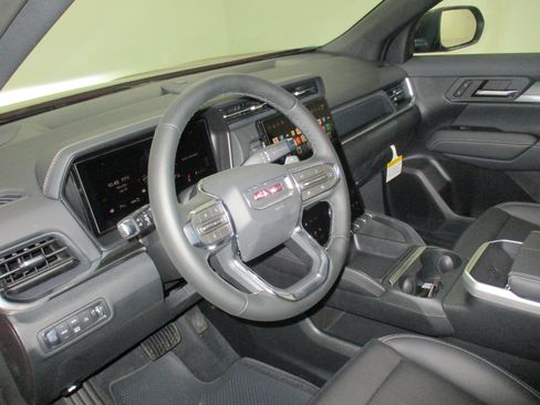New 2026 GMC Terrain Elevation w/ Elevation Premium Package AWD/4WD image 25