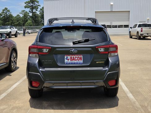 Used 2022 Subaru Crosstrek 2.5i Sport w/ Moonroof Package AWD/4WD image 5
