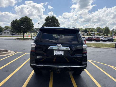 Used 2014 Toyota 4Runner Limited AWD/4WD image 5
