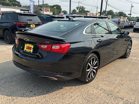 Used 2021 Chevrolet Malibu RS FWD image 2