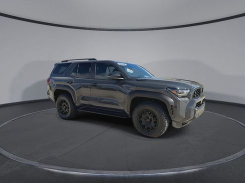 Used 2025 Toyota 4Runner TRD Off-Road Premium image 2
