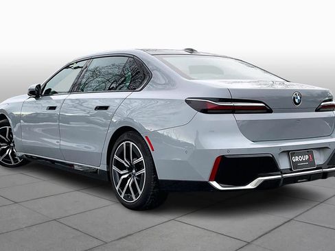 Certified 2023 BMW 740i image 11