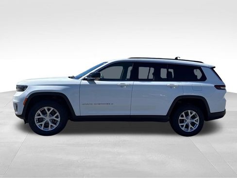 Used 2023 Jeep Grand Cherokee L Limited AWD/4WD image 9