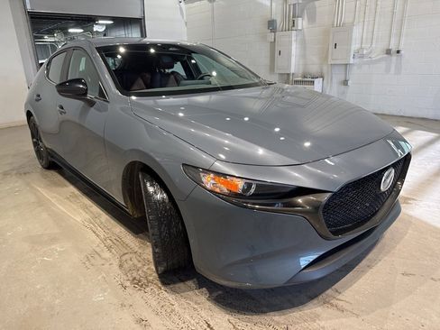 Used 2024 MAZDA MAZDA3 s image 3