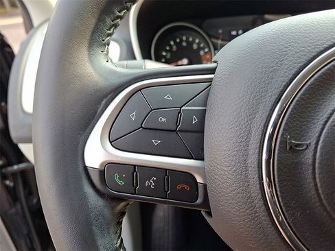 Used 2021 Jeep Compass Latitude w/ Driver Assistance Group image 20