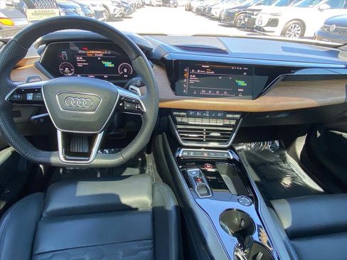 Used 2023 Audi e-tron GT Premium Plus image 12