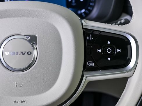 New 2026 Volvo XC60 B5 Ultra w/ Protection Package Premier image 11