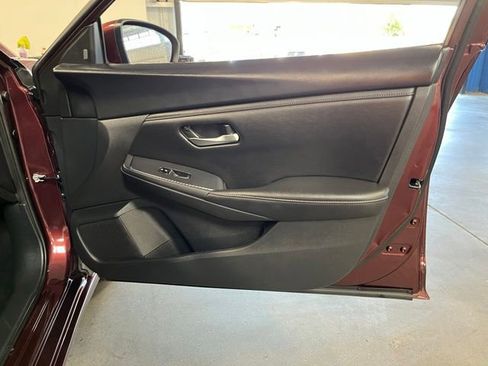 Used 2024 Nissan Sentra SV FWD image 12