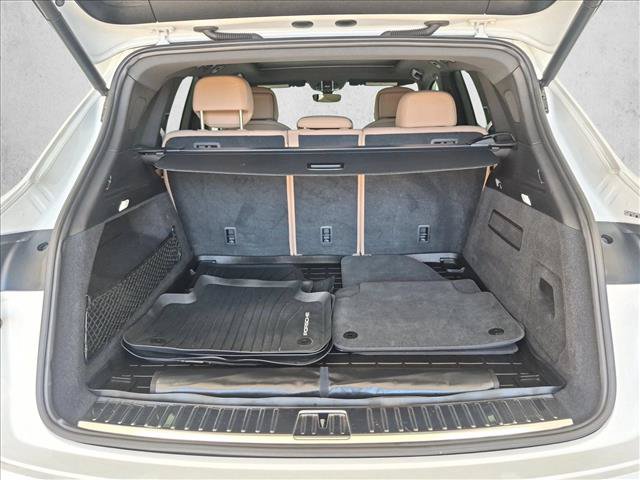 Used 2022 Porsche Cayenne Platinum Edition AWD/4WD image 6