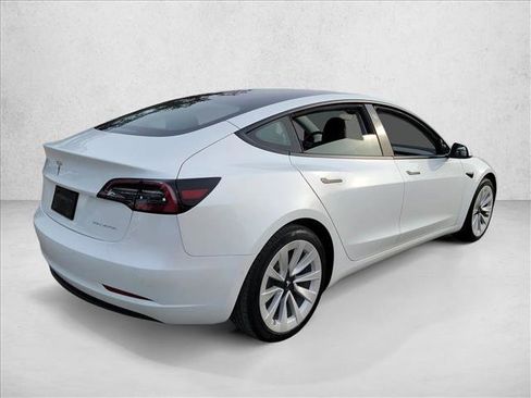 Used 2022 Tesla Model 3 Long Range image 4