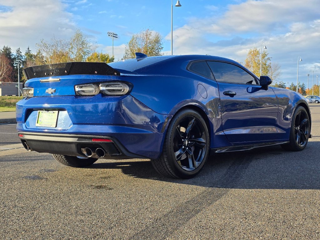 Used 2019 Chevrolet Camaro SS RWD image 5