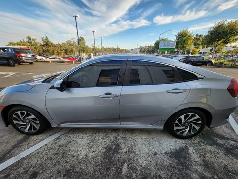 Used 2016 Honda Civic EX image 2