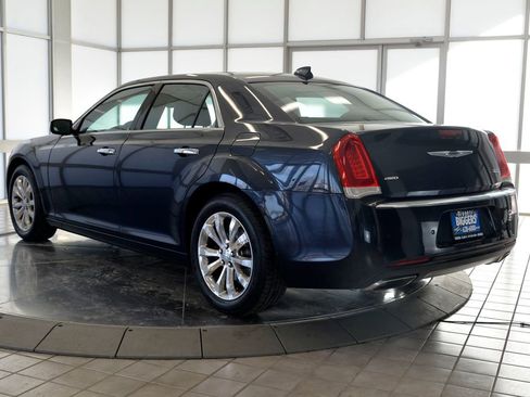 Used 2015 Chrysler 300 C w/ Light Group image 6