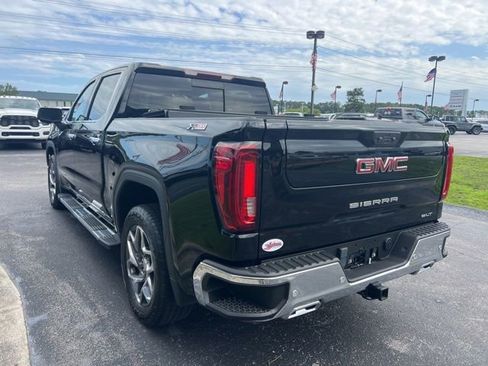 Used 2022 GMC Sierra 1500 SLT w/ SLT Premium Plus Package AWD/4WD image 21