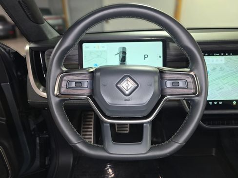 Used 2022 Rivian R1T Adventure AWD/4WD image 31