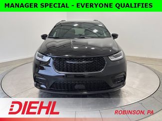 New 2026 Chrysler Pacifica Select w/ S Appearance Package video 2