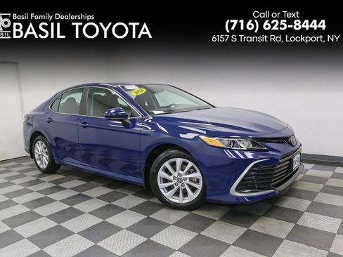 Used 2024 Toyota Camry LE AWD/4WD image 1