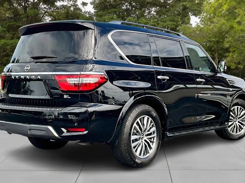 Used 2021 Nissan Armada SL w/ Captain's Chairs Package image 2