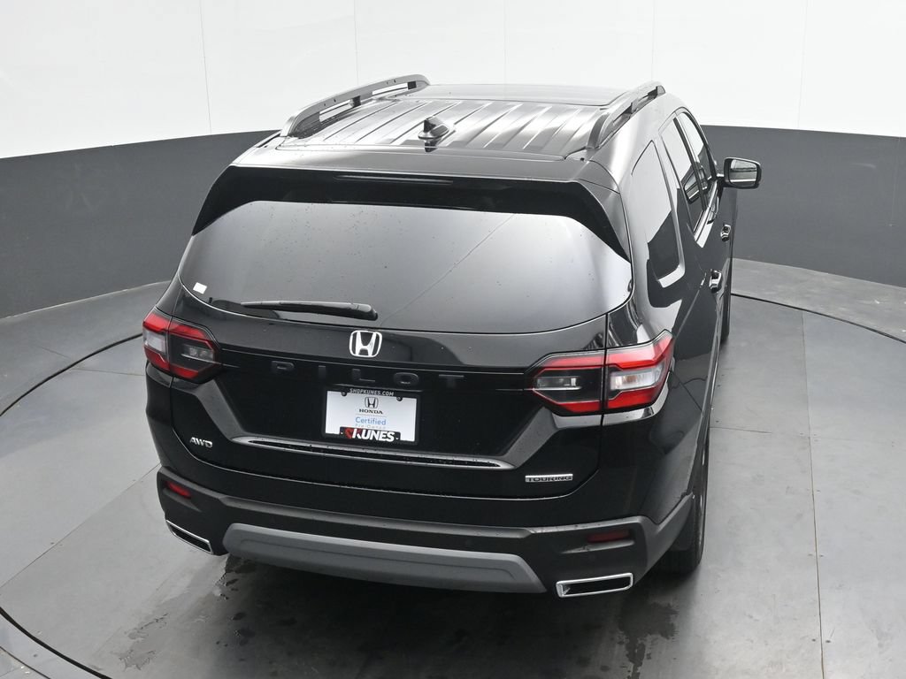 Used 2025 Honda Pilot Touring image 25