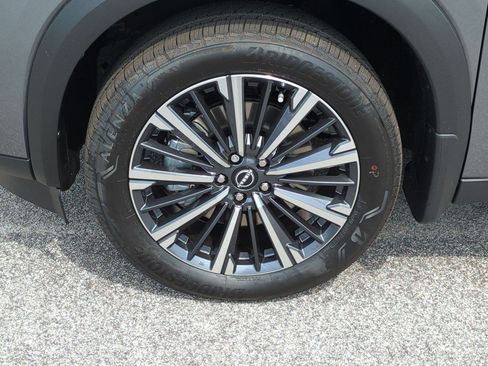 New 2026 Nissan Pathfinder Platinum w/ Accent Package FWD image 11