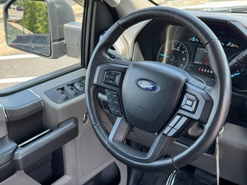 Used 2018 Ford F150 XLT w/ Equipment Group 302A Luxury AWD/4WD image 12